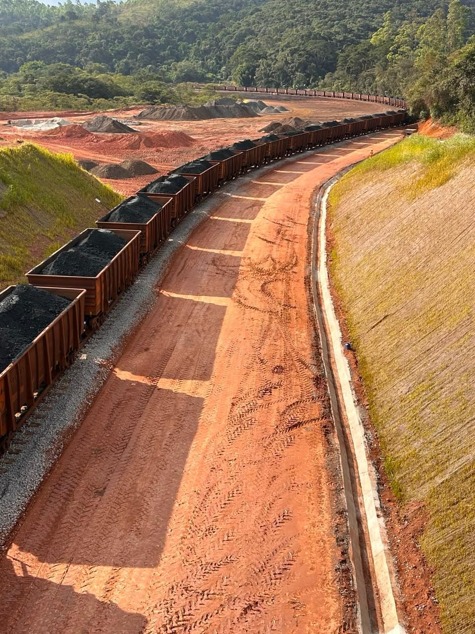 Obras de arte especiais em terminal ferroviário