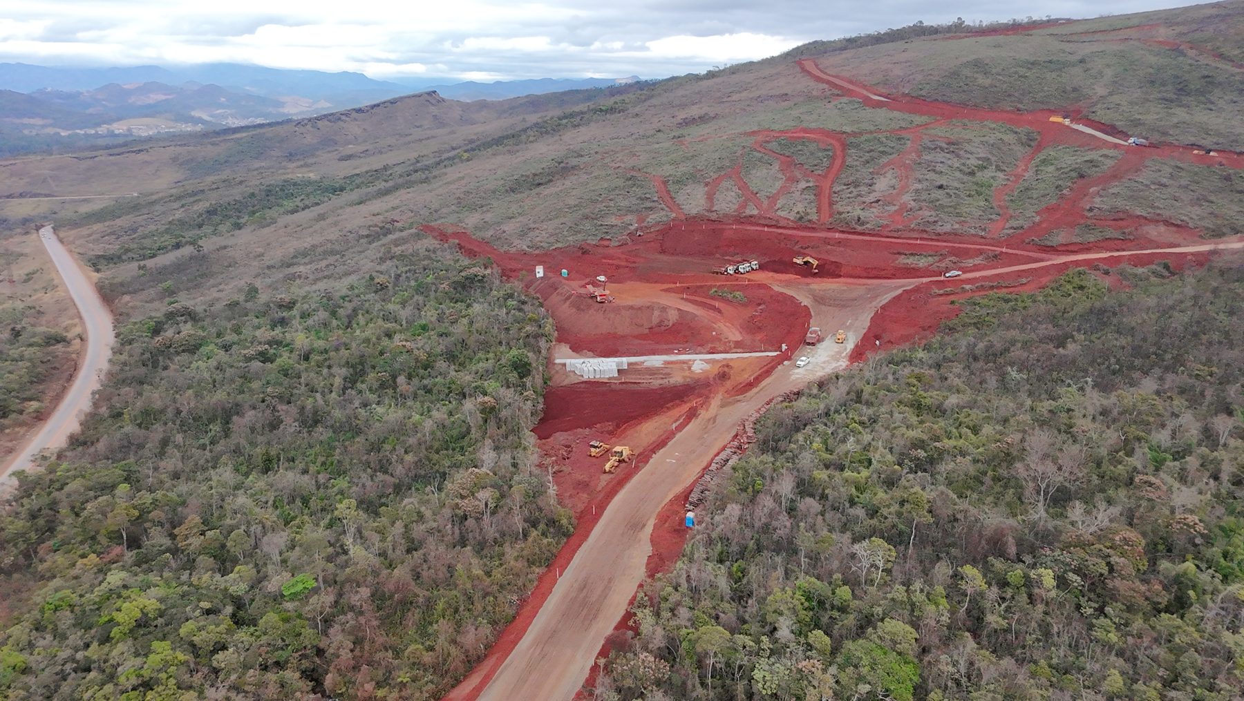 Sistema viário de mina: terraplenagem, drenagem e pavimentação – Pavimentação