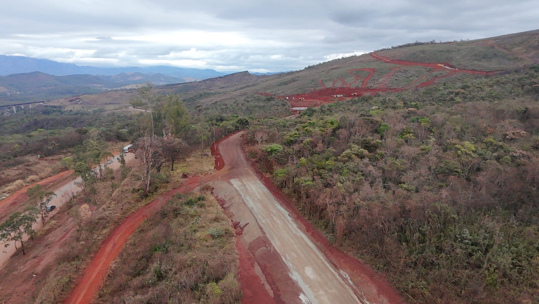 Sistema viário de mina: terraplenagem, drenagem e pavimentação – Pavimentação