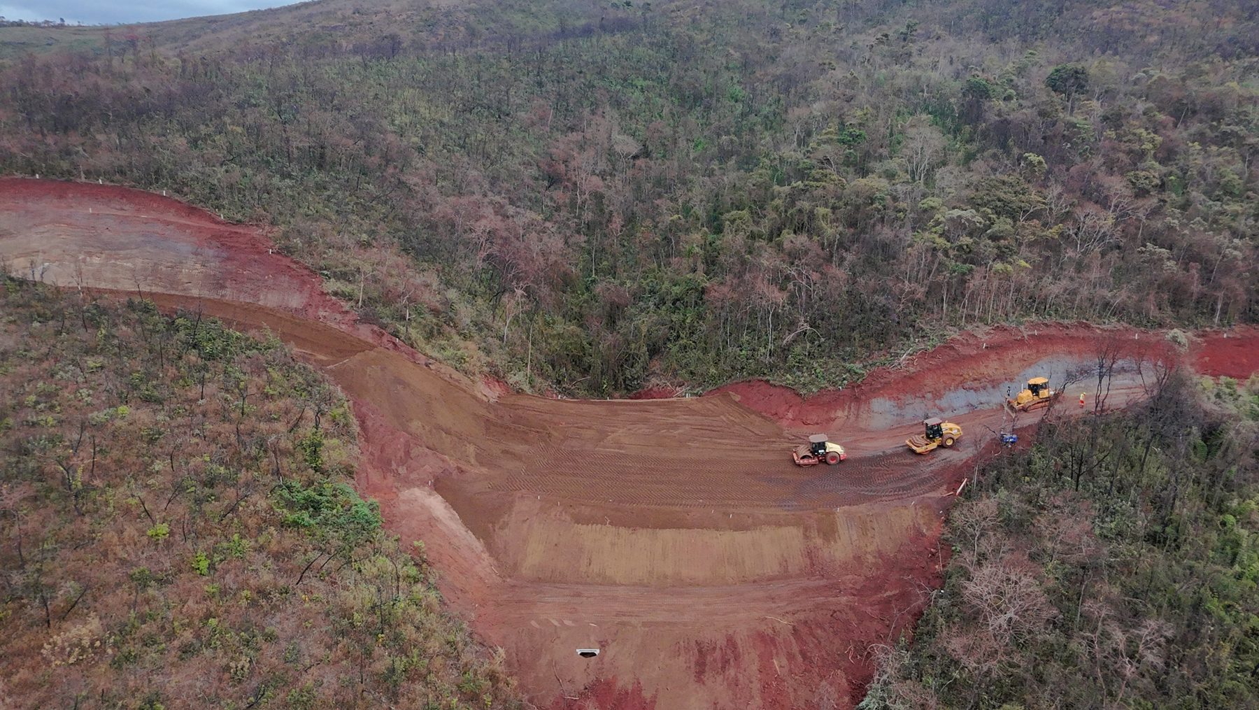 Sistema viário de mina: terraplenagem, drenagem e pavimentação – Terraplenagem