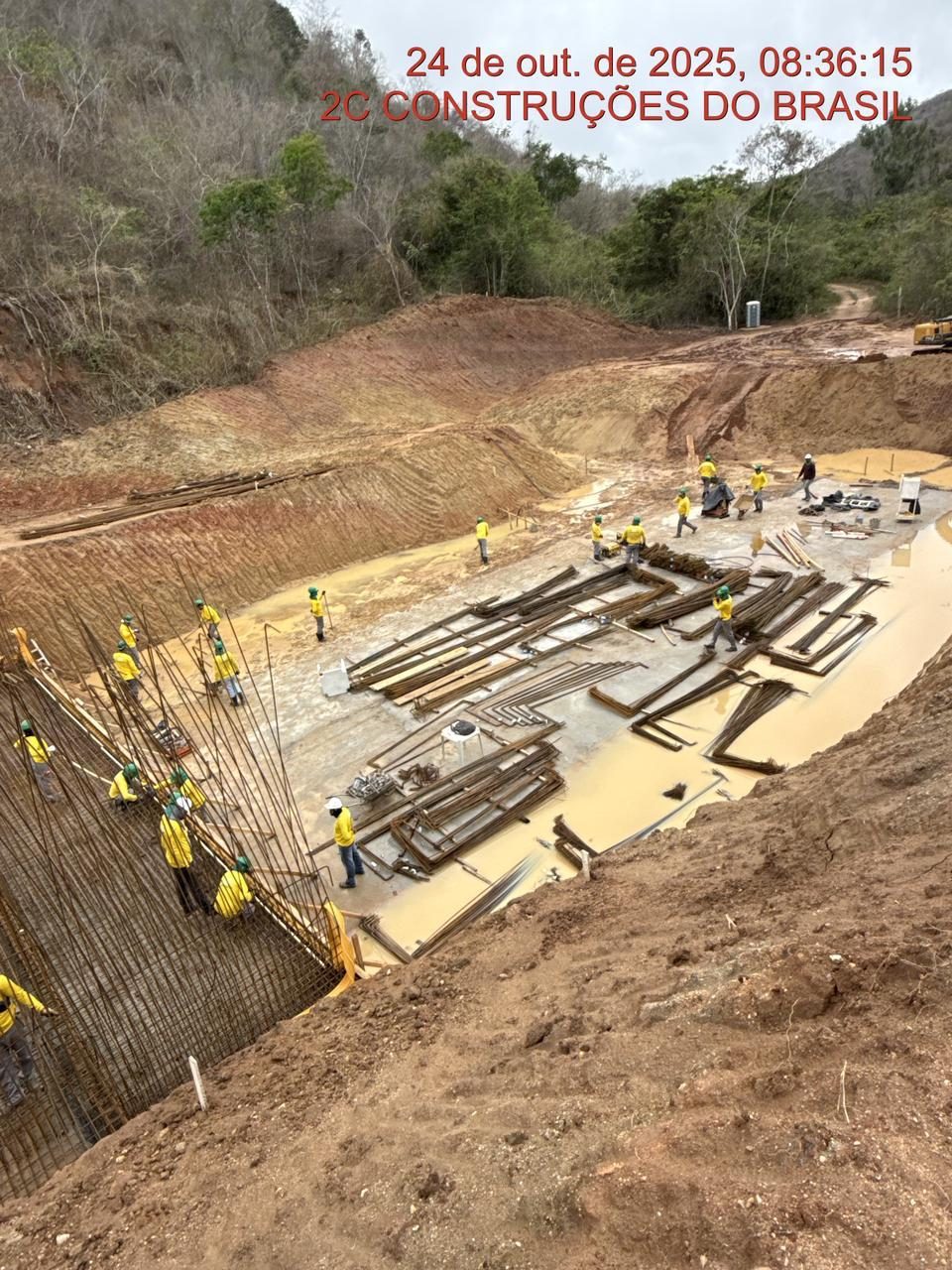 Adequação e ampliação de canal extravasor de barragem