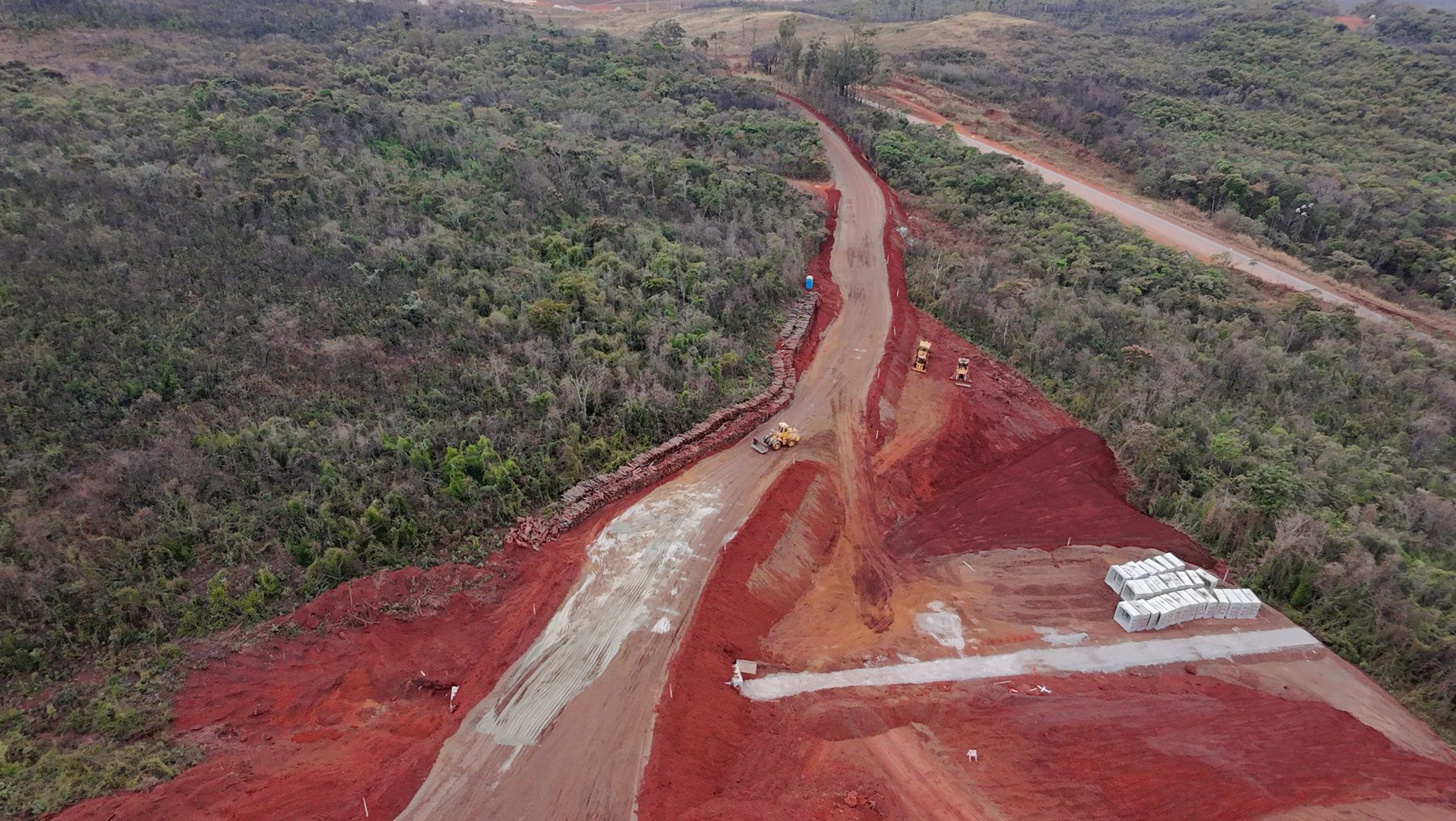 Sistema viário de mina: terraplenagem, drenagem e pavimentação – Terraplenagem